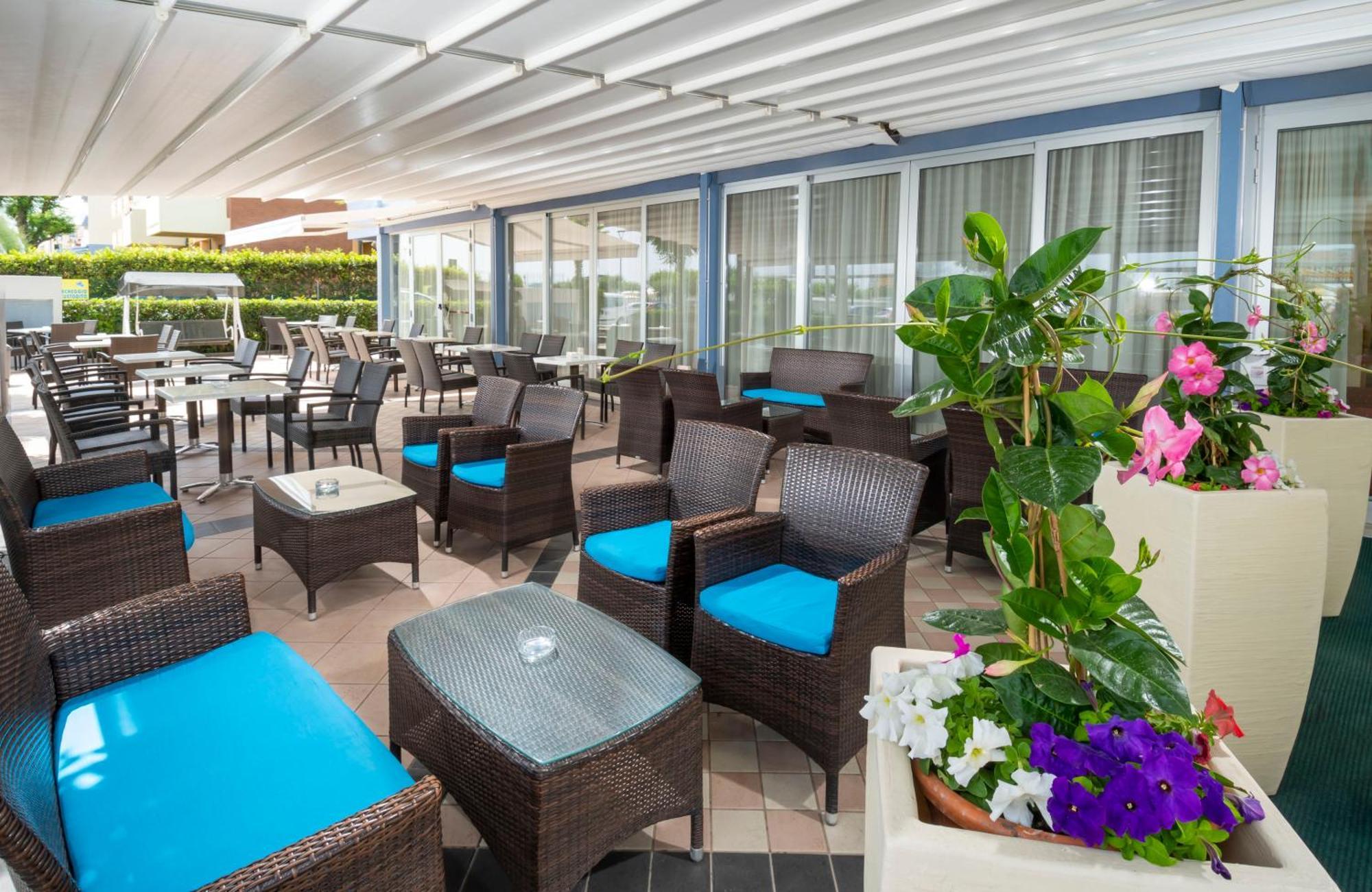Hotel Odeon Cervia Exterior foto