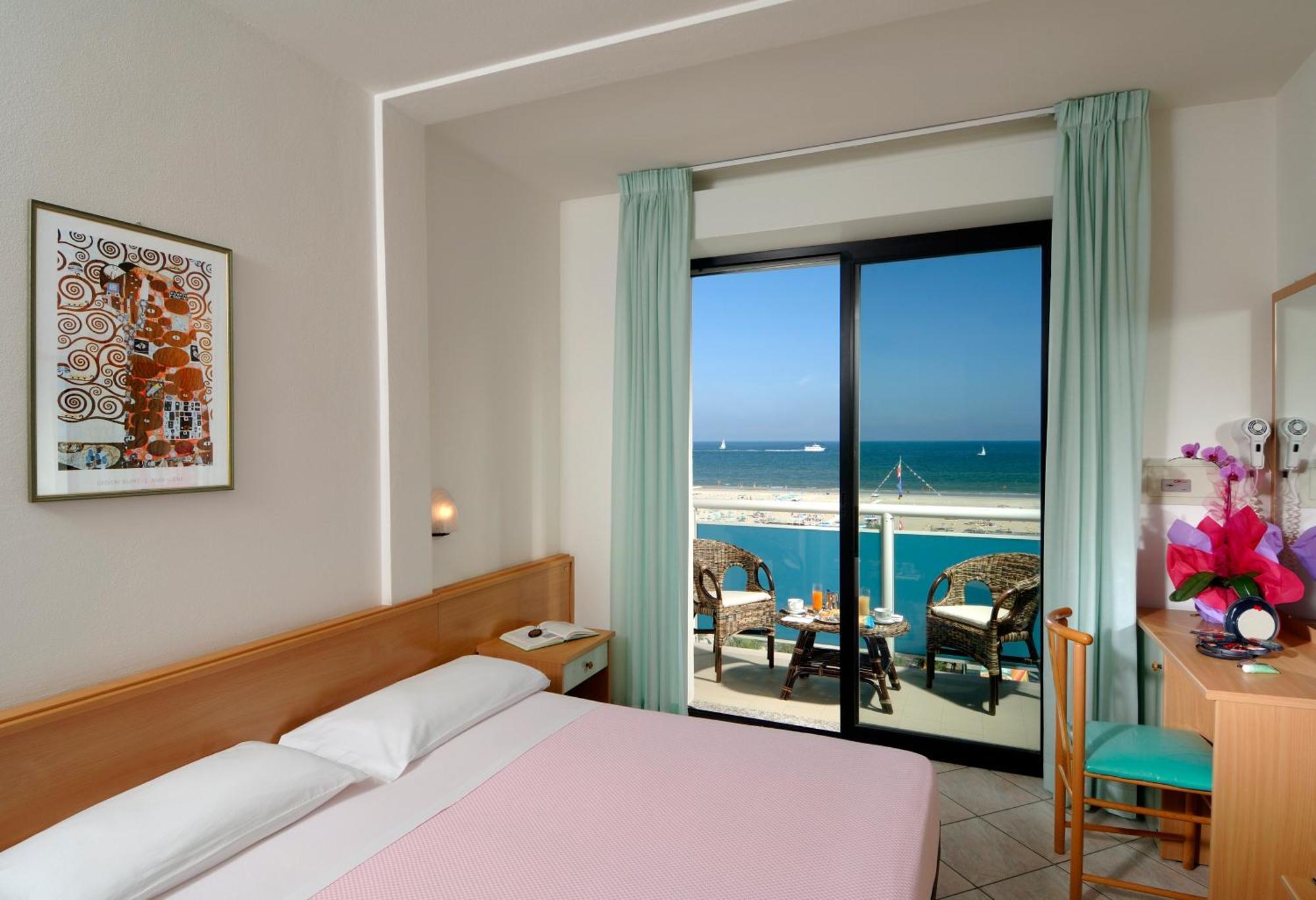 Hotel Odeon Cervia Exterior foto